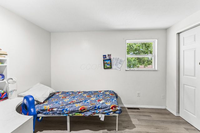 5044 Albany Drive, Columbus, OH 43232