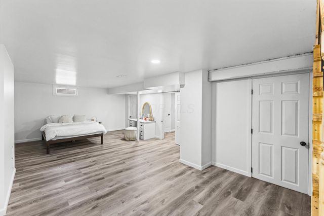 5044 Albany Drive, Columbus, OH 43232