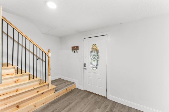 5044 Albany Drive, Columbus, OH 43232