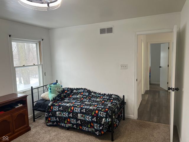 8404 Oaklandon Road, Indianapolis, IN 46236