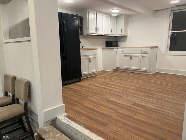 8404 Oaklandon Road, Indianapolis, IN 46236