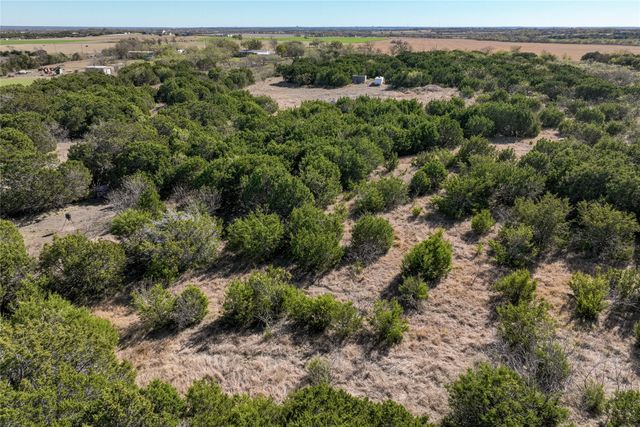 693 Garrett Lane, China Spring, TX 76633