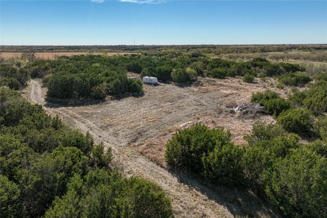 693 Garrett Lane, China Spring, TX 76633