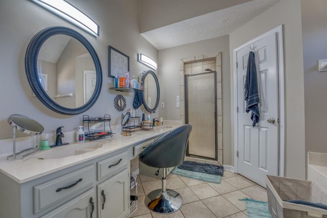 7766 JUNIPER CV E, Memphis, TN 38016