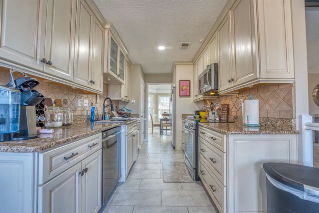 7766 JUNIPER CV E, Memphis, TN 38016