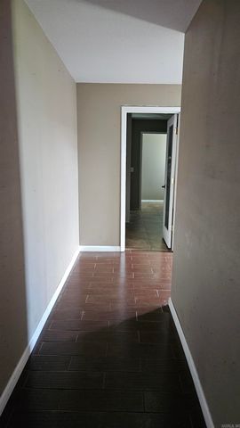824 E 8th, Rector, AR 72461