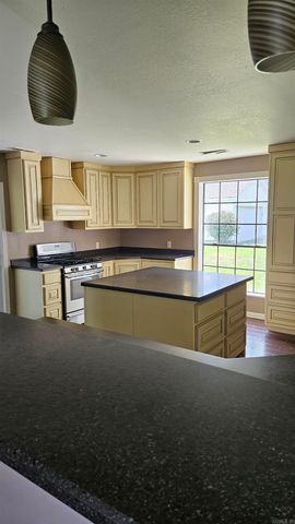 824 E 8th, Rector, AR 72461