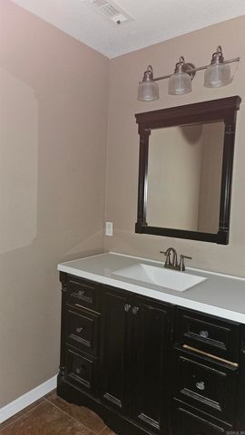 824 E 8th, Rector, AR 72461