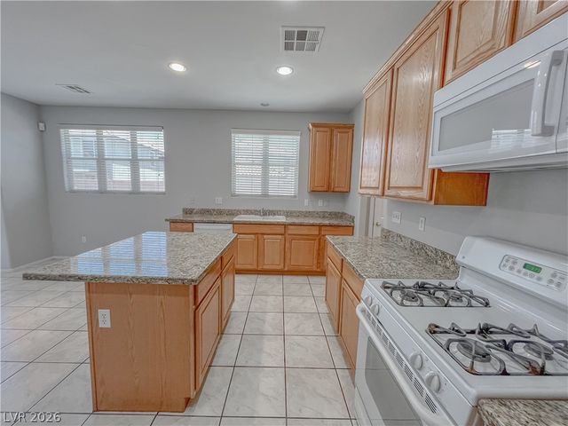 5646 Saint Elias Street, North Las Vegas, NV 89081