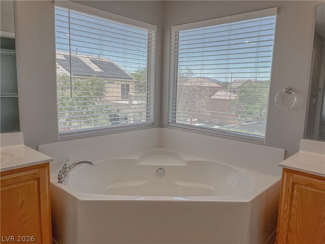 5646 Saint Elias Street, North Las Vegas, NV 89081