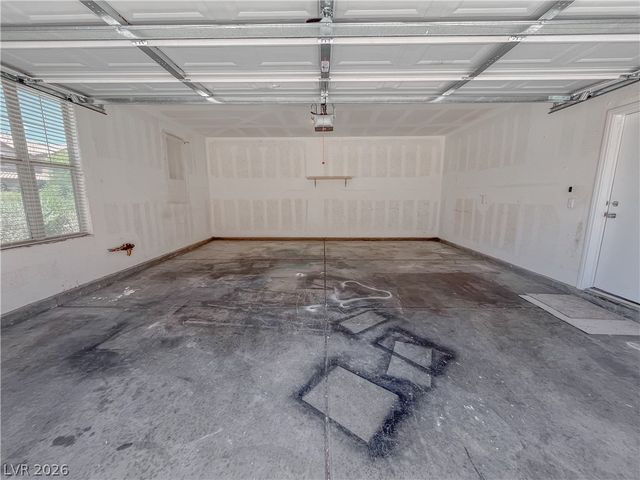 5646 Saint Elias Street, North Las Vegas, NV 89081