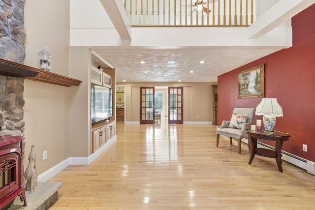 15 Nichols Street, North Reading, MA 01864