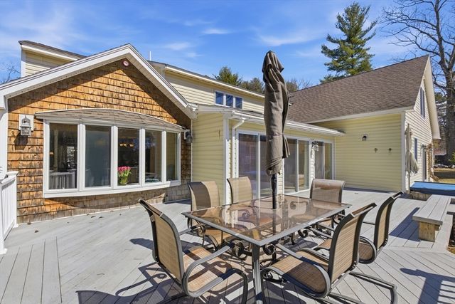 15 Nichols Street, North Reading, MA 01864