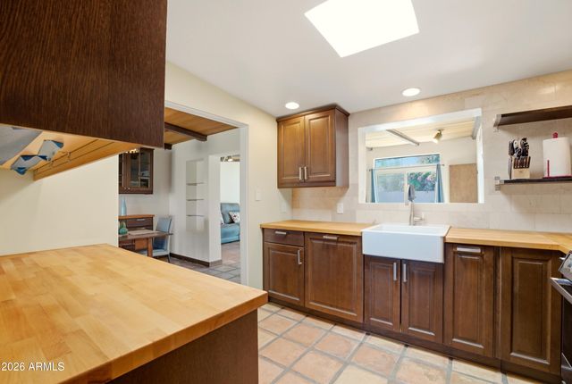 1419 E SOLANO Drive, Phoenix, AZ 85014