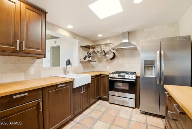 1419 E SOLANO Drive, Phoenix, AZ 85014