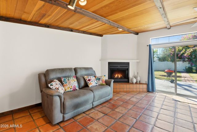 1419 E SOLANO Drive, Phoenix, AZ 85014