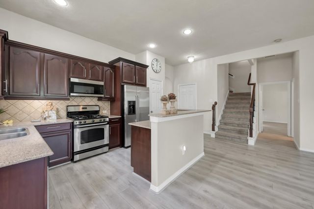 4514 Aspen Leaf Lane, Humble, TX 77396