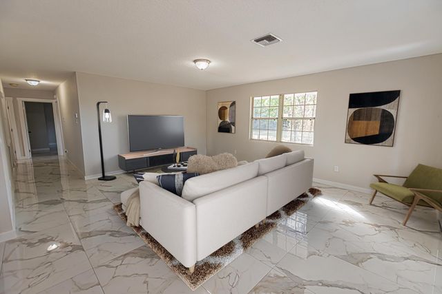 2312 N 42nd Street, Fort Pierce, FL 34946