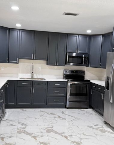 2312 N 42nd Street, Fort Pierce, FL 34946