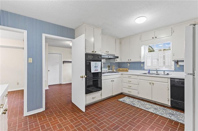 361 Coventry Way, Mobile, AL 36606