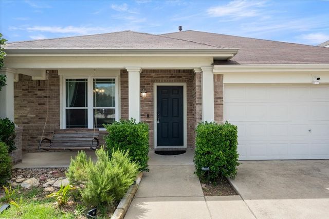 5920 Westgate Drive, Fort Worth, TX 76179