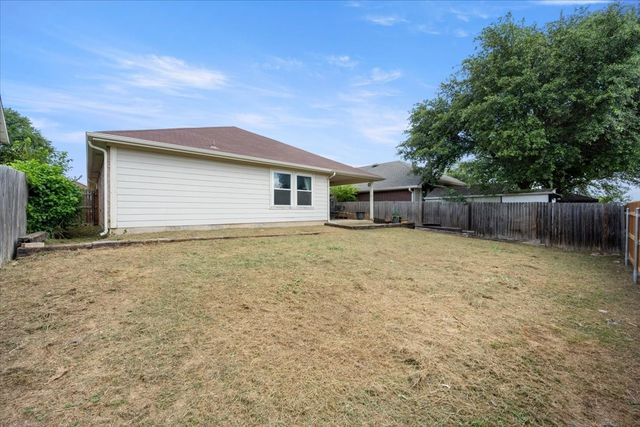 5920 Westgate Drive, Fort Worth, TX 76179