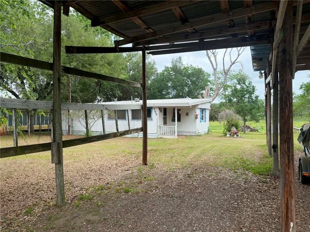 152 E Mustang Arbor, Sandia, TX 78383