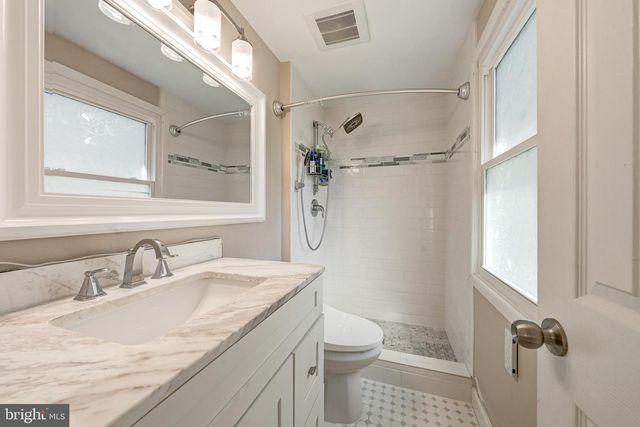 13204 PRESSMONT LN, Fairfax, VA 22033