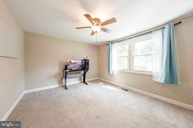 13204 PRESSMONT LN, Fairfax, VA 22033
