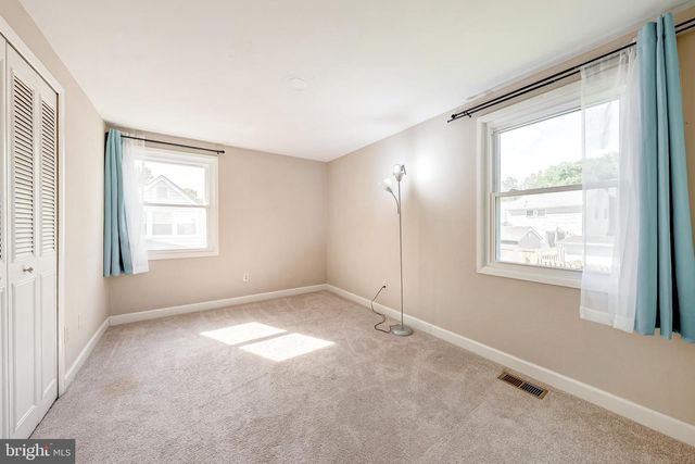 13204 PRESSMONT LN, Fairfax, VA 22033