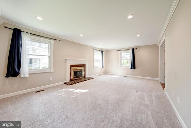 13204 PRESSMONT LN, Fairfax, VA 22033