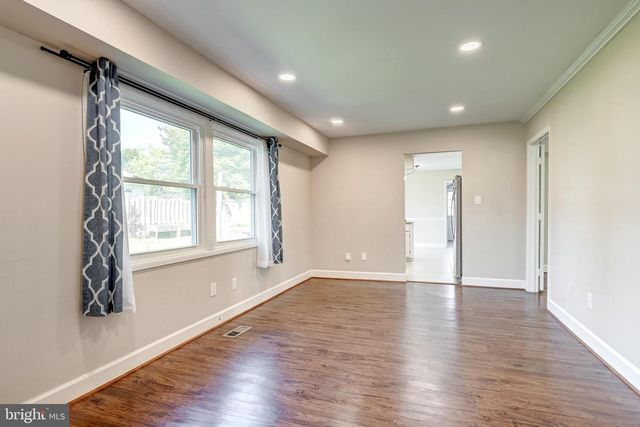 13204 PRESSMONT LN, Fairfax, VA 22033