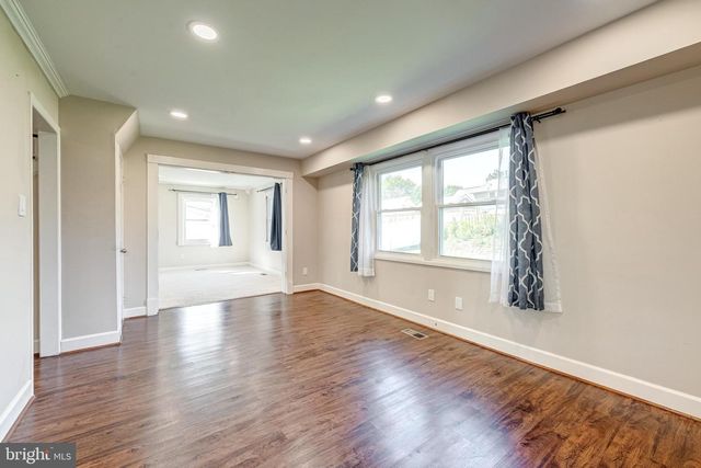 13204 PRESSMONT LN, Fairfax, VA 22033