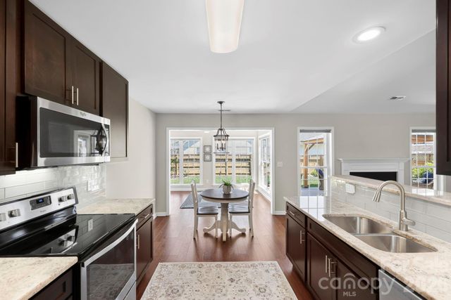 25 Livingston Farm Road, Fletcher, NC 28732