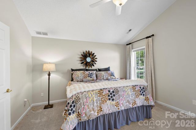 25 Livingston Farm Road, Fletcher, NC 28732