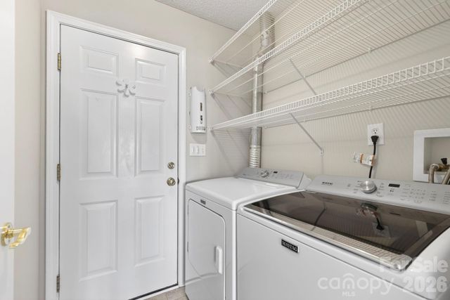 25 Livingston Farm Road, Fletcher, NC 28732