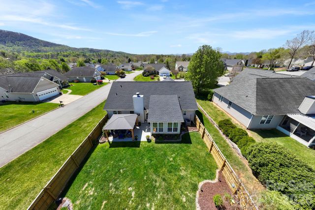 25 Livingston Farm Road, Fletcher, NC 28732