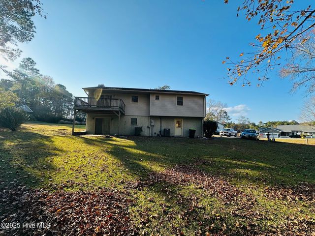 4015 Forest Lake Drive SW, Shallotte, NC 28470