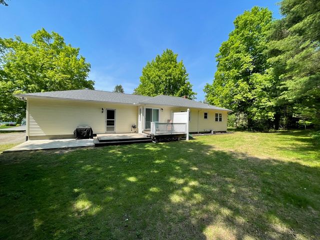 2 Elizabeth Street, Palmer, MA 01069