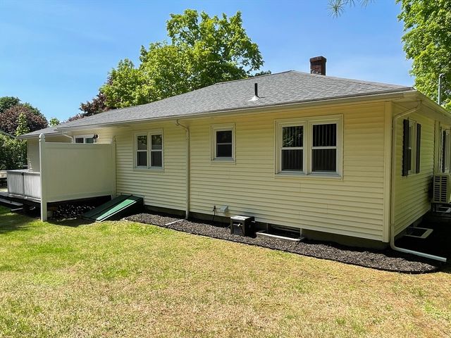 2 Elizabeth Street, Palmer, MA 01069