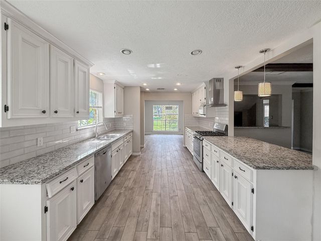 10902 Fawnview Drive, Houston, TX 77070