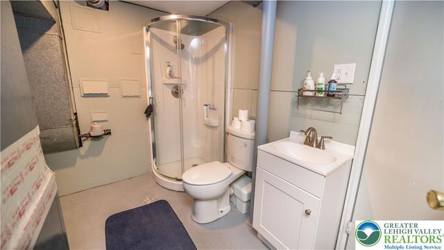 2122 Vista Drive, Bethlehem City, PA 18018