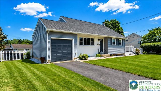 2122 Vista Drive, Bethlehem City, PA 18018