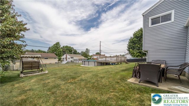 2122 Vista Drive, Bethlehem City, PA 18018