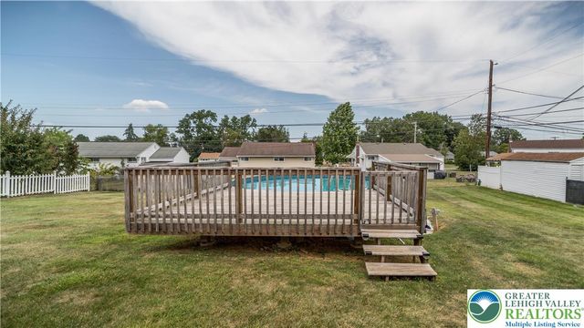 2122 Vista Drive, Bethlehem City, PA 18018