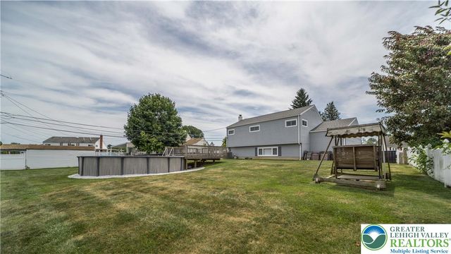 2122 Vista Drive, Bethlehem City, PA 18018
