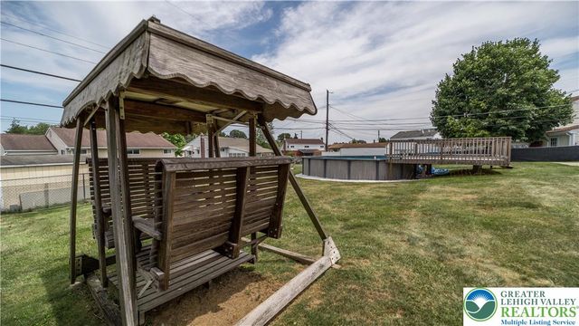 2122 Vista Drive, Bethlehem City, PA 18018