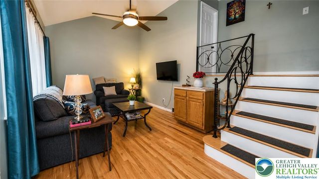 2122 Vista Drive, Bethlehem City, PA 18018