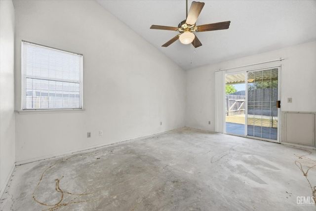 6413 Derby Drive, Bakersfield, CA 93306