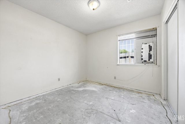 6413 Derby Drive, Bakersfield, CA 93306